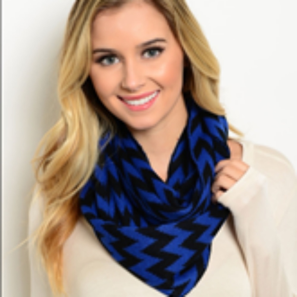 SAPPHIRE AND BLACK INFINITY SCARF